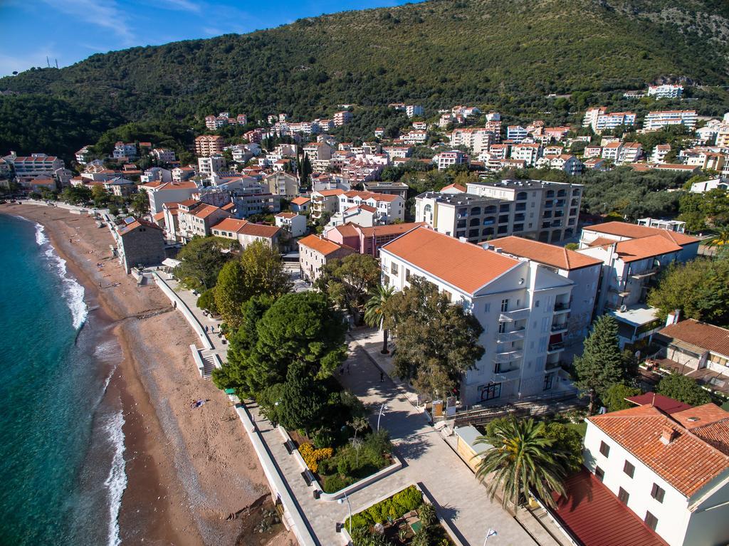 Luxbeachfront Petrovac 外观 照片